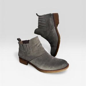 Suede Grey Born Booties size 10